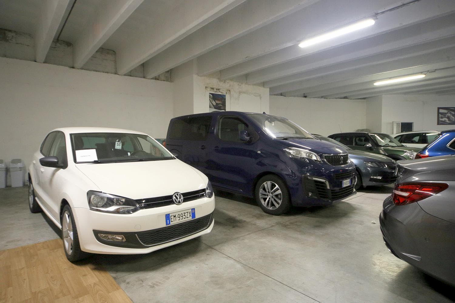 Il salone E.P.GJ. Auto a Brescia